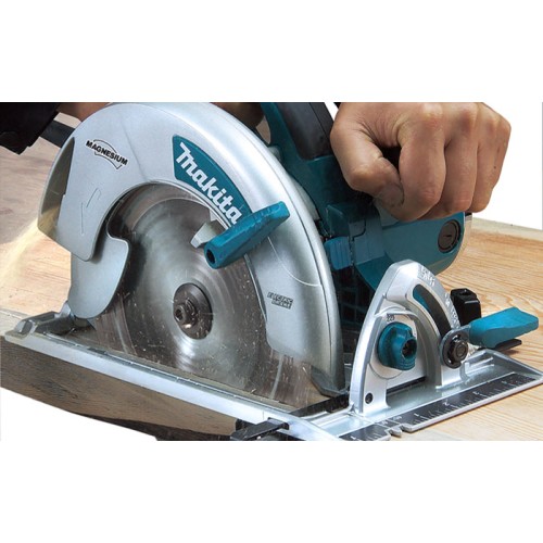 Fierastrau circular manual, model 5008MG, 1.800W, 210mm
